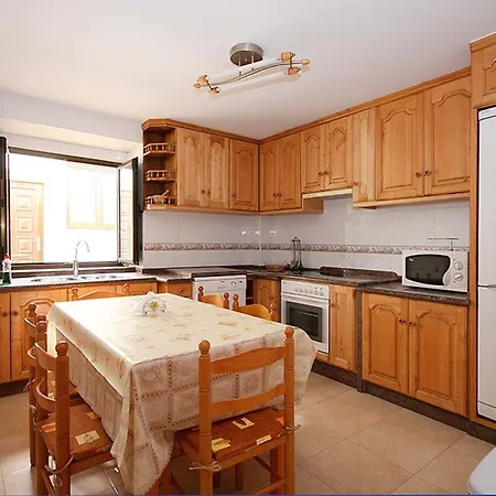 101514 - House In דירה *